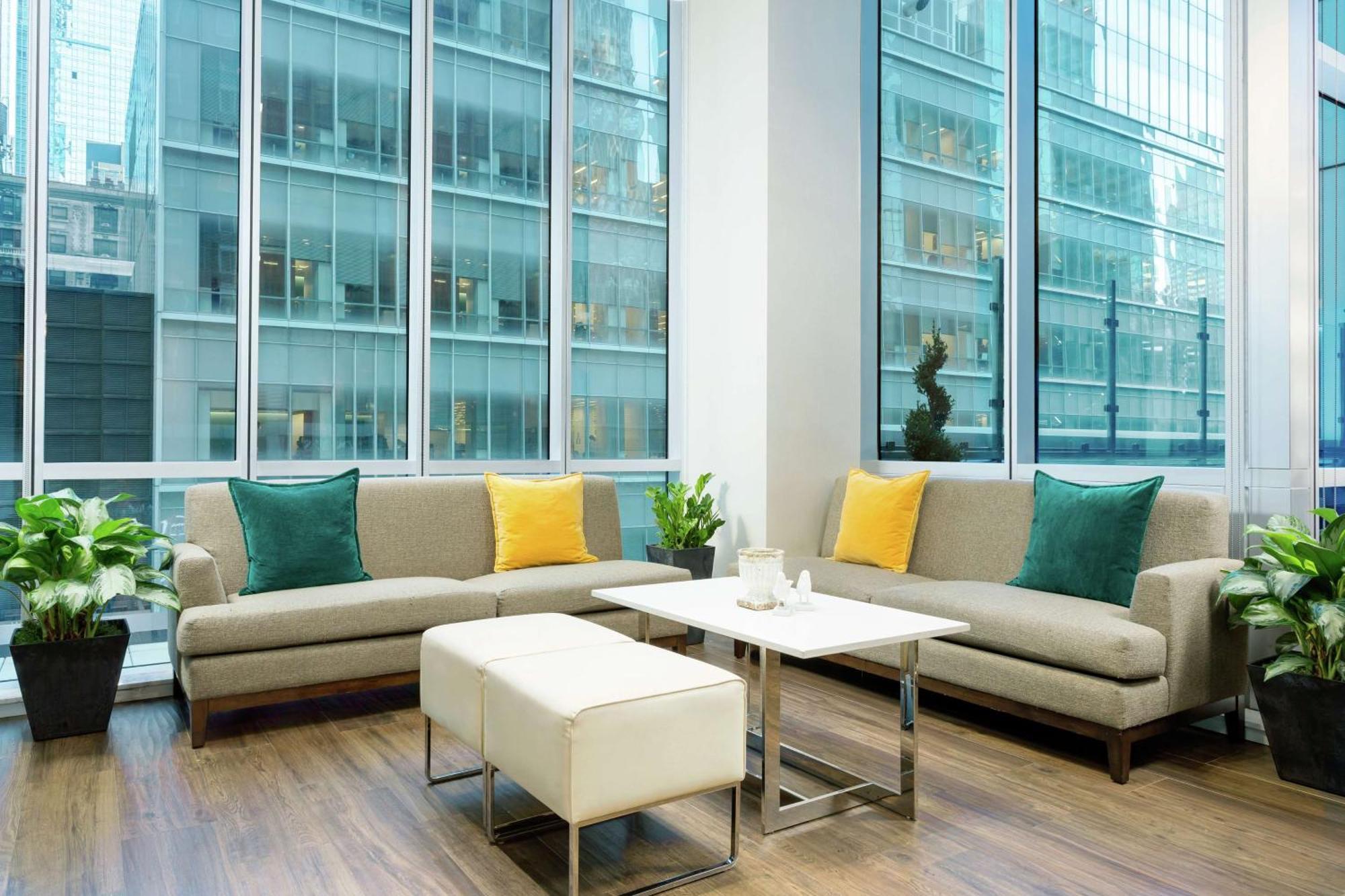 Hilton Garden Inn New York - Times Square Central Экстерьер фото
